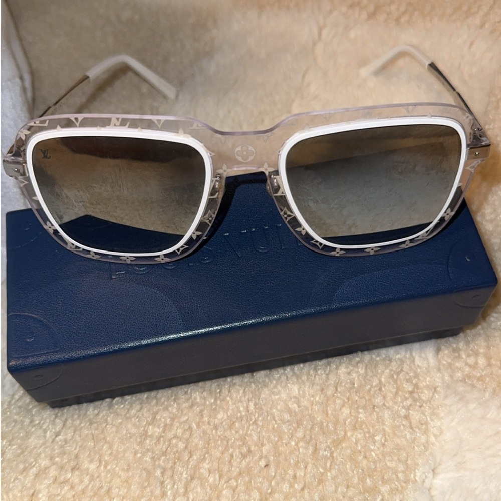 Louis Vuitton Clear and White Monogram Sunglasses (limited edition)